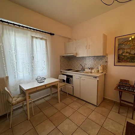 Irene Apartment *