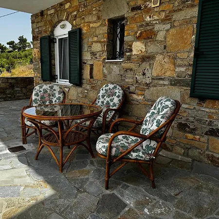 Irene * Raches (Ikaria)